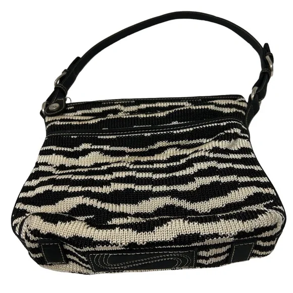 The SAK Shoulder Bag Purse Knitted Adjustable Straps Zip Top Cream Black - Picture 3 of 13